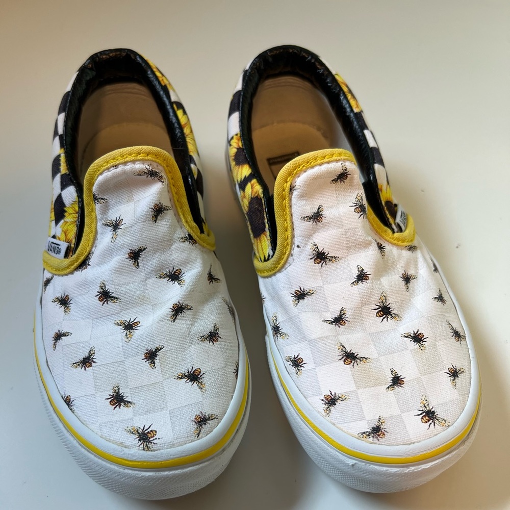 Kids Custom Bumble Bee Vans!! Size 1.5